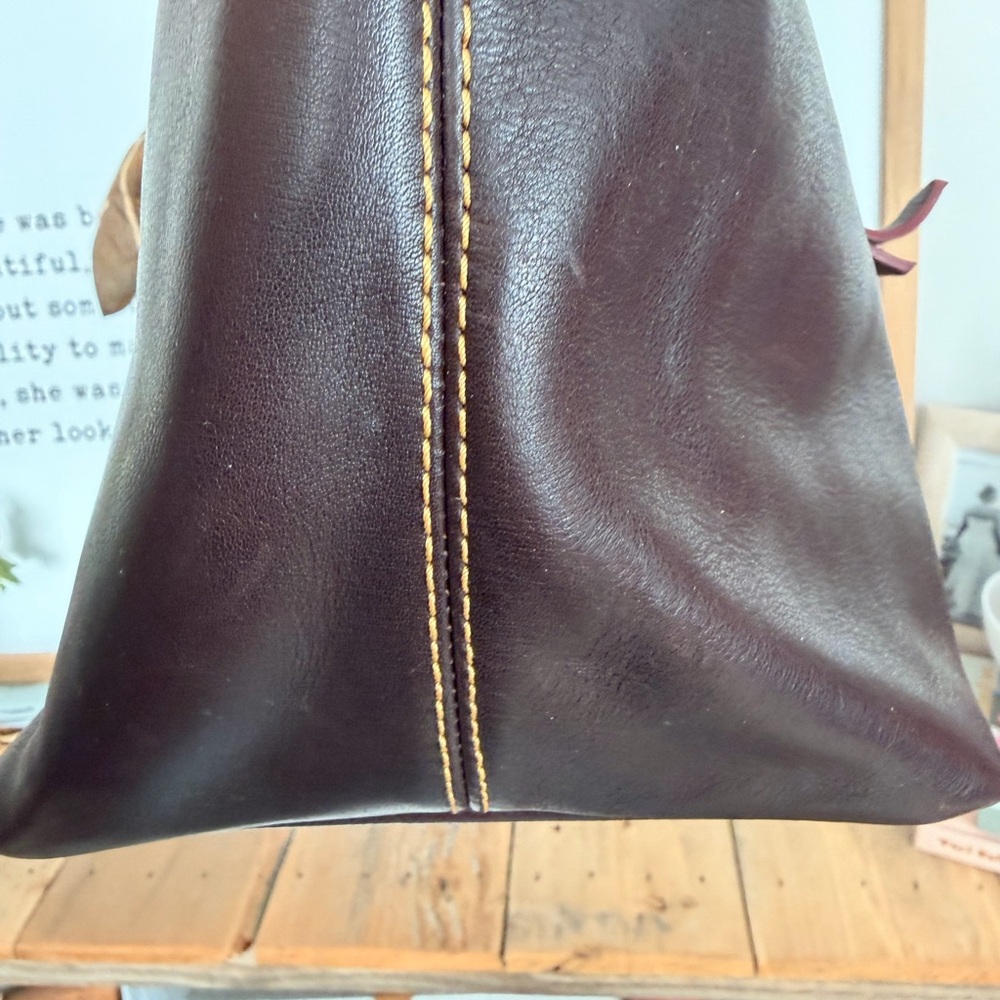 Dooney & Bourke T’Moro Brown Florentine Leather Tote - Picture 11 of 16